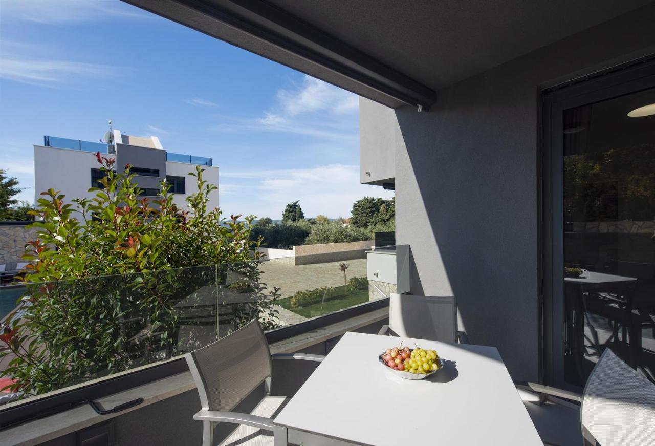 Family Friendly Apartments With A Swimming Pool Sveti Filip I Jakov, Biograd - 19325 Exterior foto